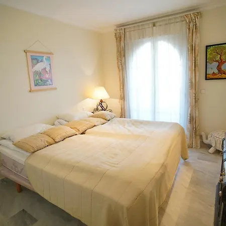 Cozy In Puerto Banus