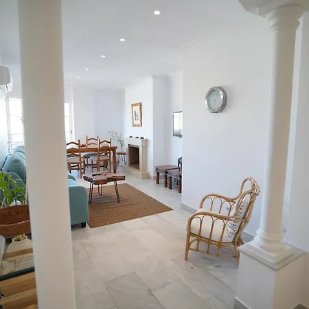Apartment Cozy In Puerto Banus